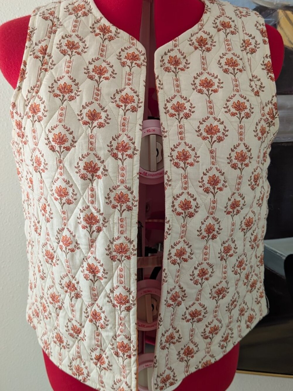 NWOT Woman LARGE JAPNA Orange/Ivory Cotton Quilted Open Floral Vest BOHO Country